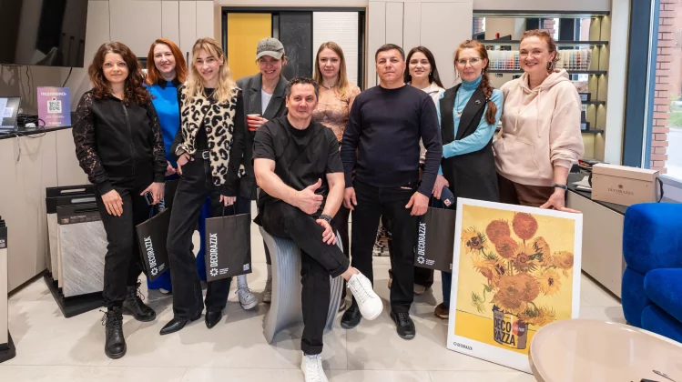 Преображение интерьера через фактуру: как прошел дизайн-бранч во флагманском салоне Decorazza в «Зиларте»