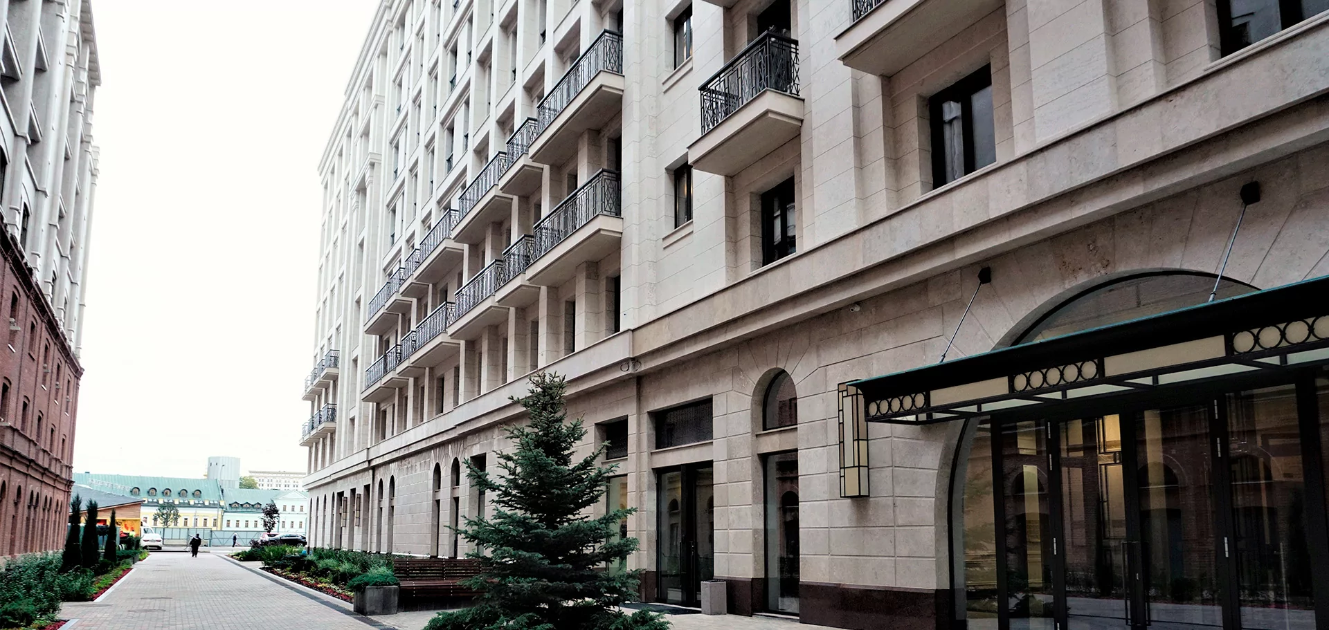 Премиальный жилой дом - Портфолио Decorazza