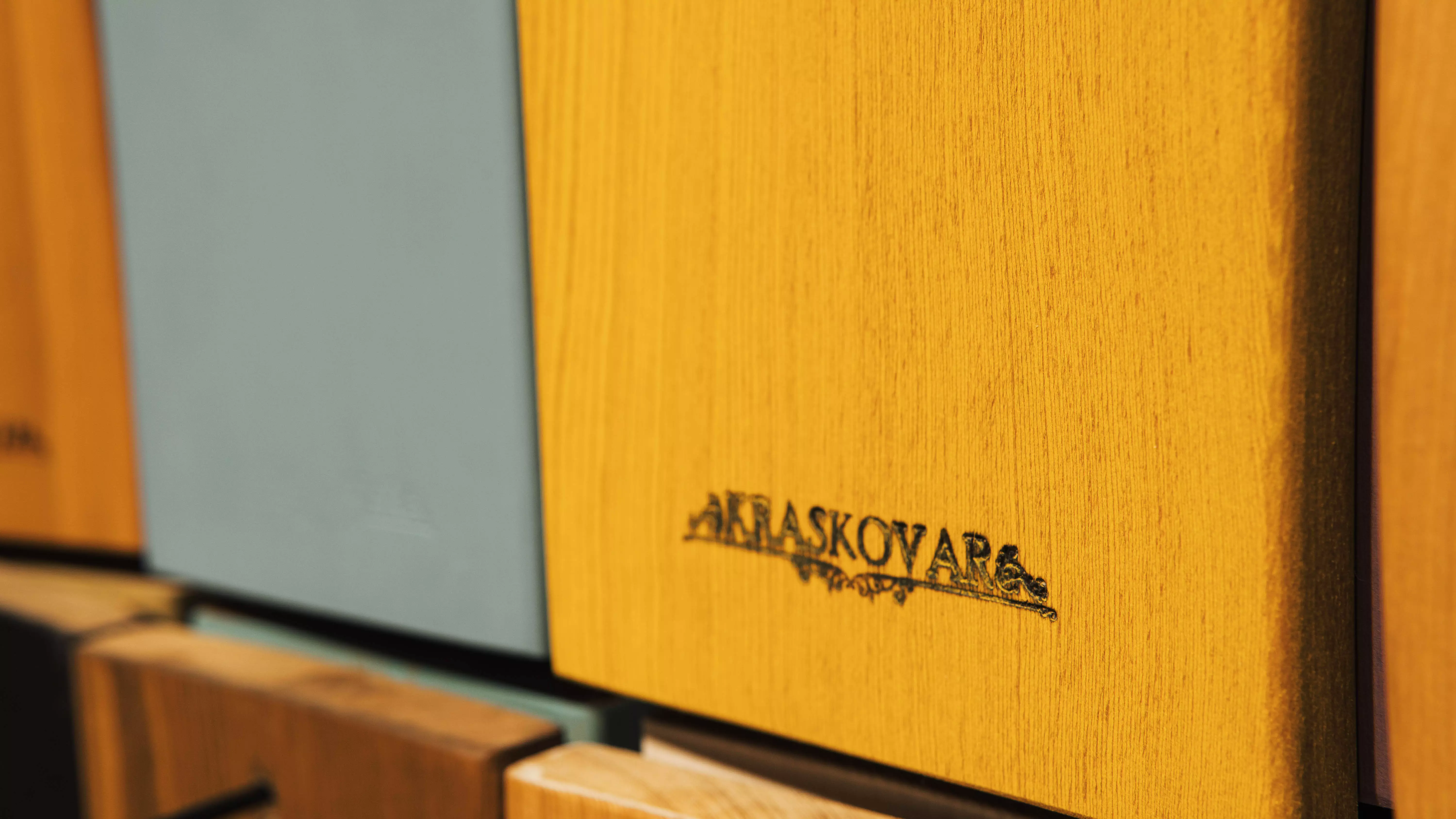 Салон красок Decorazza