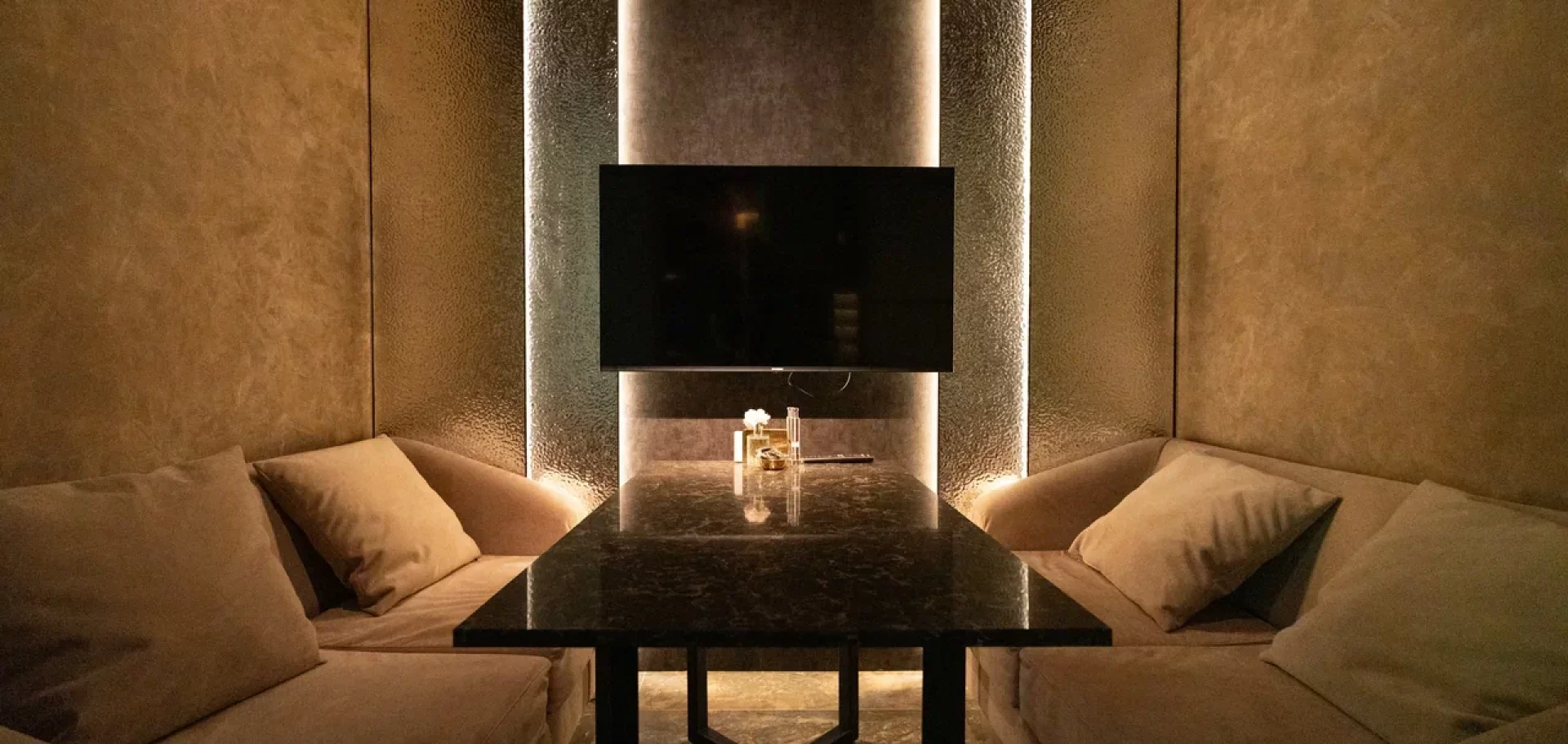 Decorazza - Ресторан Everest Eden - 4