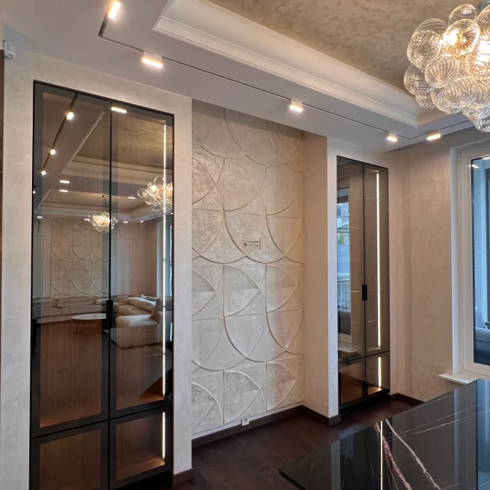 Decorazza - Галерея мастерства: геометричные вставки в гостиной частного дома - 1